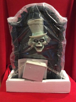 Disney’s Haunted Mansion Hitchhiking Ghost Cousin Huet’s Tombstone Big Fig - Nib