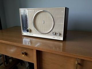 Zenith Vintage Radio S - 53555 Am Fm High Fidelity Tube Great H845