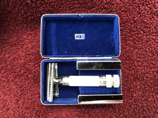Vintage Hoffritz Slant Safety Razor With Box,  Case and Blade Holders 2