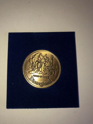 Disneyland 35 Years Of Magic Bronze Coin Happiest Place On Earth 1955 - 1990