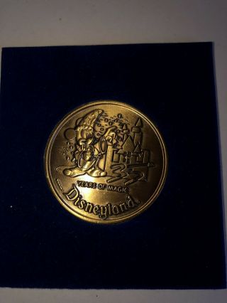 DISNEYLAND 35 YEARS OF MAGIC Bronze Coin HAPPIEST PLACE ON EARTH 1955 - 1990 2