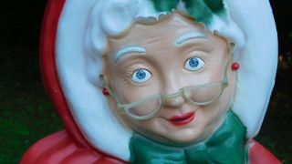 VINTAGE Mrs Santa Claus Christmas Blow Mold Plastic 40 
