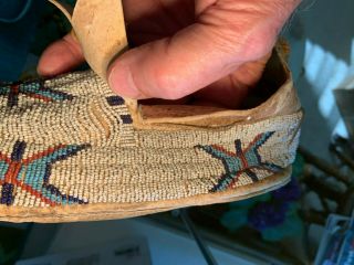 Antique/Vintage Native American Beaded Moccasins.  Sioux.  Lane Stitch. 11