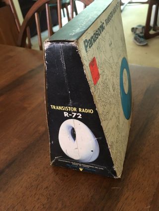 Vintage 1972 Panasonic White R - 72 Toot - A - Loop Am Transistor Radio