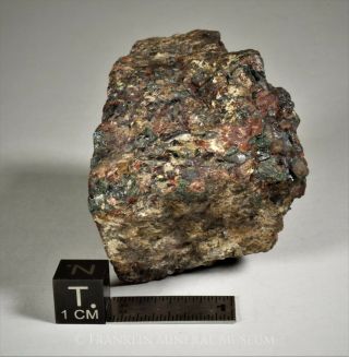Manganosite with jacobsite,  sonolite,  zincite - Franklin,  NJ 4