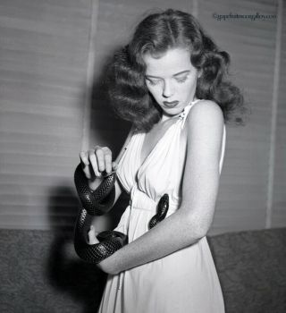 Bunny Yeager 