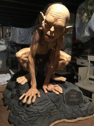Gollum Statue - Life Size - Lord Of The Rings 2