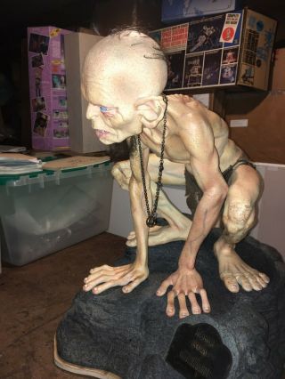 Gollum Statue - Life Size - Lord Of The Rings 8