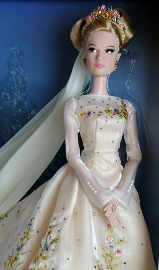 NIB Disney Store Limited Edition ' CINDERELLA ' Wedding Doll - 305/500 4