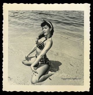 Bunny Yeager Estate 1954 Bettie Page Photograph Bathing Beauty Unpublished View