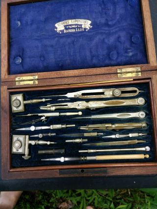 Antique Compas Superieurs Brevetés S.  G.  D.  G Brass Drafting Set Wood Box