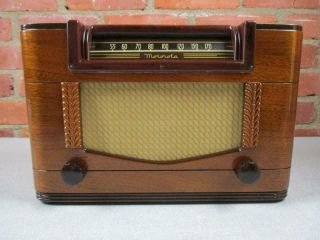 Vintage 1941 Motorola 6 Tube Radio Wood Cabinet Restored Model 61x16