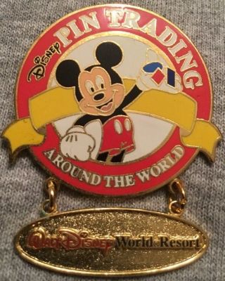 Pin Trading Around The World Dangle Walt Disney World Resort Le 500 Disney Pin