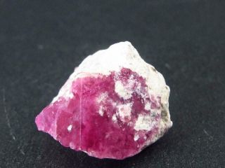 Rare Bixbite Red Beryl Emerald Crystal From Utah - 11.  35 Carats