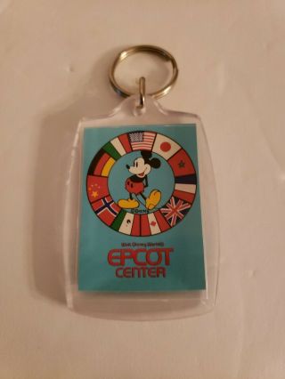 Vtg Walt Disney World Epcot Center Plastic Keychain Key Ring Mickey Mouse Flags