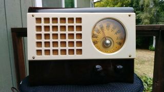 Emerson Catalin vintage vacuum tube radio xlnt Model 520 2