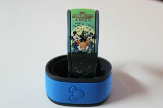 Disney Halloween Party Magic Band Le 2014 Green Mickey Not So Scary Bracelet Wdw