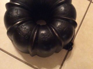 Hard to Find Griswold Erie Cast Iron 965 Cake Mold Bundt Pan 2