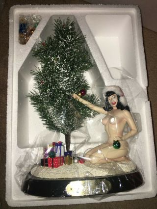 PLAYBOY 1955 Centerfold BETTY PAGE Statue - NUDE & SANTA HAT CHRISTMAS Betty 4