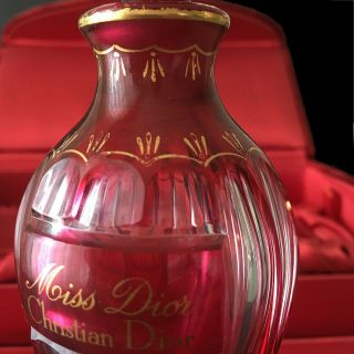 Christian Dior Miss Dior,  Baccarat Perfume Bottle and box,  1947 7