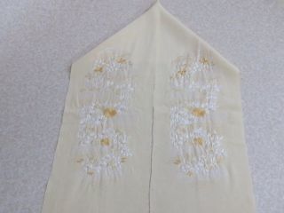 007 3949 Silk Han - Eri Japanese Kimono Accessory Embroidery Flower