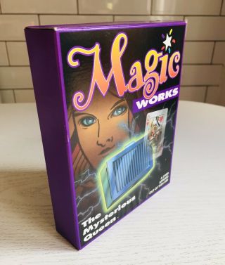 THE MYSTERIOUS QUEEN BY TENYO MAGIC MAGIC CARD ILLUSIONARIUM JAPAN TRICK 2