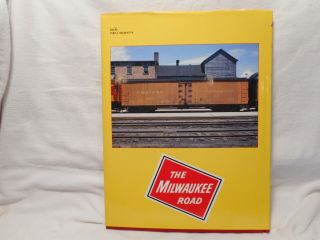 CMT - Milwaukee Road Color Guide to Freight and Passenger Equipment,  Volume 2 2