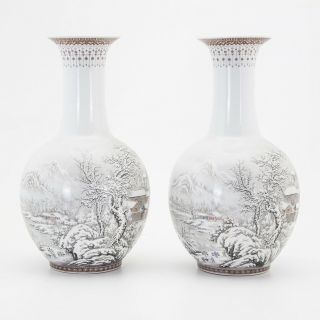 A Vases with Snow Scene,  H.  43 cm 5