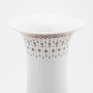 A Vases with Snow Scene,  H.  43 cm 7