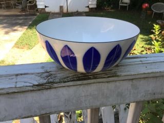 Vintage Blue on White Cathrineholm Enamelware Lotus Bowl 9.  5” (24 cm) 4