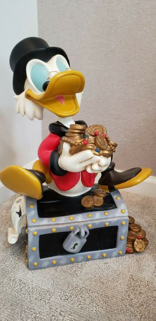 Disney Uncle Scrooge Mcduck Big Fig Statue With Piles Of Gold