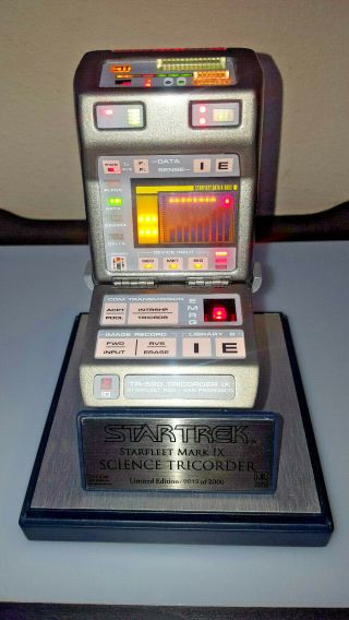 Master Replicas Star Trek Starfleet Mk IX Science Tricorder Limited Edition 3