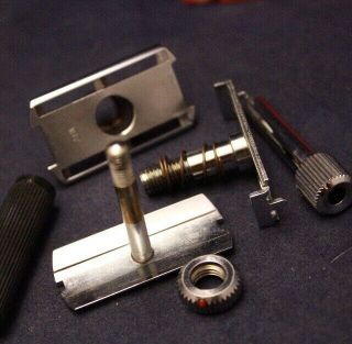 Gibbs No 17 Adjustable Safety Razor,  Punch,  And Extra Handles 9