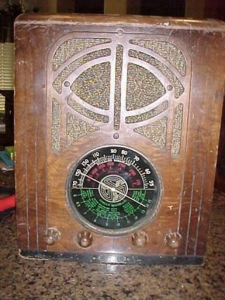 Antique Rca Or Admiral ? Tombstone Battery Tube Radio Shortwave & Police -