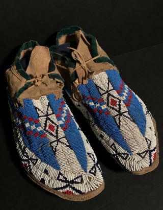 LATE 19TH C SIOUX PLAINS BEADED & SINEW SEWN MOCCASINS,  NR 12
