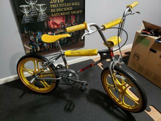 Mongoose Stranger Things Special Edition Bmx,