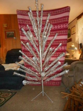Vintage Peco 5 Ft 10 In Aluminum Christmas Tree W/box 46 Branches Plus 2 Extra