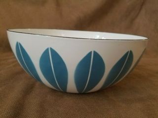 Cathrineholm Norway Lotus Blue And White 9.  5 " Bowl