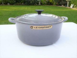 Le Creuset Cast Iron Gray Enamel 7 1/4 Qt Large Round Dutch Oven 28