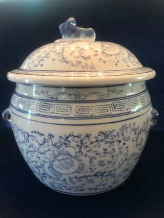 Vintage Blue And White Porcelain 8” Chinese Asian Lidded Jar Double Handle Euc