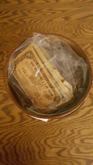 1941 Black Memorabilia Hair Tobacco Tin 9