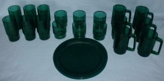 22 Piece Vintage Tupperware Green Acrylic Set Cups Plates Handled Mugs Tumblers