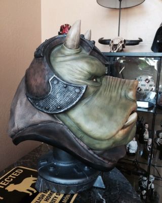 Sideshow Collectibles Life Size Star Wars Gamorrean Guard Bust Full Size 1:1 2