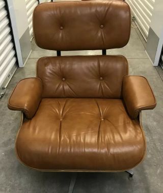 1970s Eames Lounge Chair Made In California Carmel Color (in Rohnert Park,  Ca. )