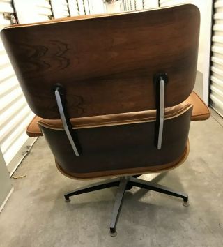 1970s Eames Lounge Chair Made In California carmel color (in Rohnert Park,  Ca. ) 3