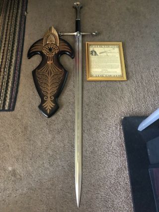 LORD OF THE RINGS ANDURIL AND NARSIL UNITED CUTLERY MOVIE SWORD REPLICAS 2