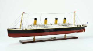 Rms Titanic White Star Line Cruise Ship Model 40 " With Lights Museum Quality