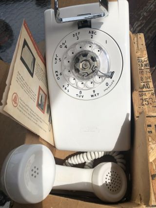 Nos 1960 Ivory Western Electric Bell System A/b 554 Rotary Wall Telephone Nib