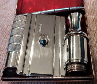 FABULOUS CASED REYNA TAXCO SOLID STERLING SILVER DE SAFETY RAZOR 10