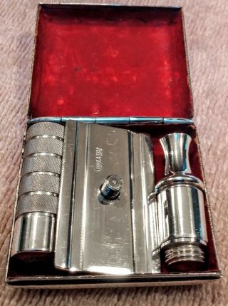 FABULOUS CASED REYNA TAXCO SOLID STERLING SILVER DE SAFETY RAZOR 12